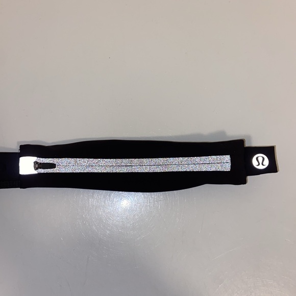 Lululemon Running Belt - Picture 2 of 7